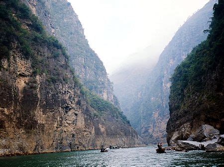 長江三峽指的是何物：地貎奇景與文化承載的交融