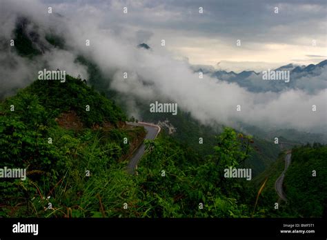 恩施鶴峯的天氣如何，那裏的雲海是否如仙境般變幻莫測？